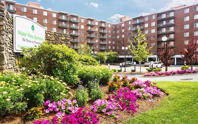 Water View Terrace 0