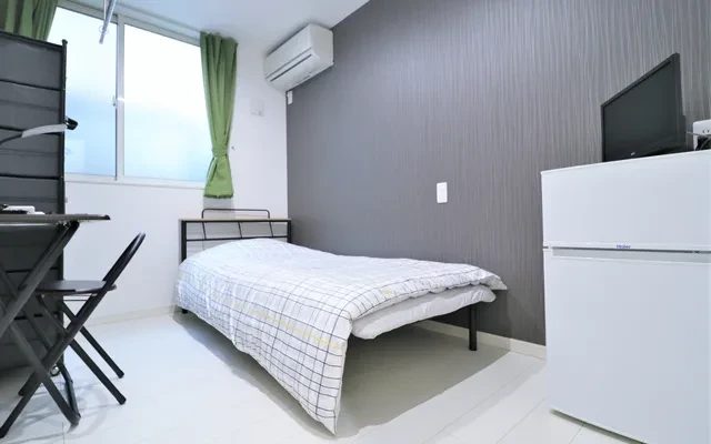 Tokyoβ Komazawa University 3 3