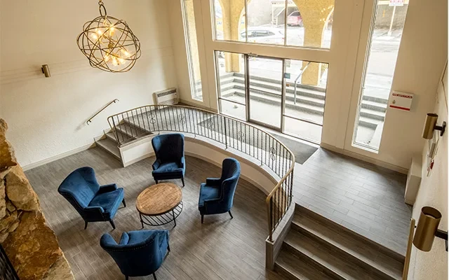 Dufferin Terrace Apartments 3