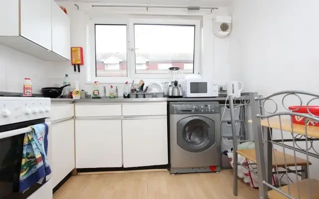 apartment near Meredith Street 2