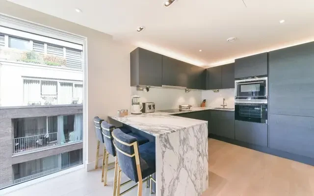 Woodford House, 4 Thurstan Street, Chelsea, London, SW6 2GB 2