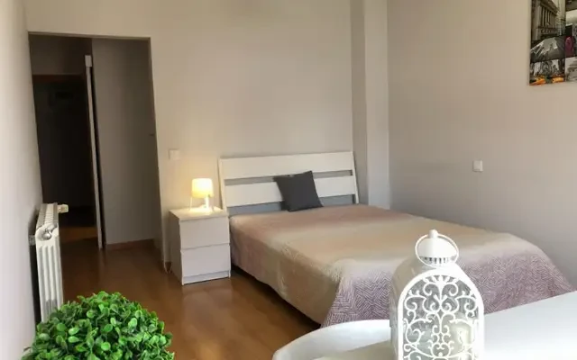 apartment near Avenida Nossa Senhora de Fátima - Leiria student accommodation - BIG SUITE very close to Leiria Universities - IPL, ESTG, ESECS