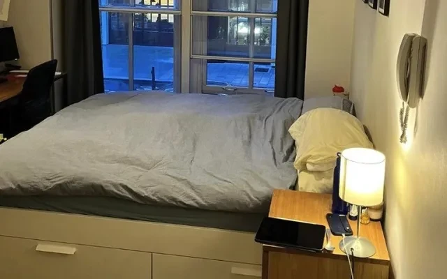 LH-Farringdon Road 4