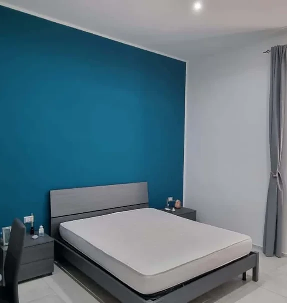 Long term room rental