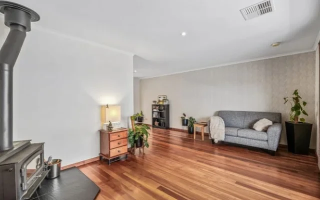 16A Hannaford Road 0