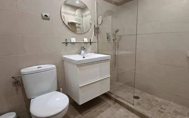 studio near Calle de Mauricio Legendre 1