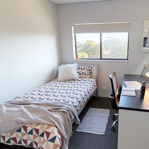 Six Bedrooms Poolside