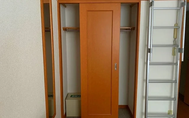 レオパレスサンリバー 1