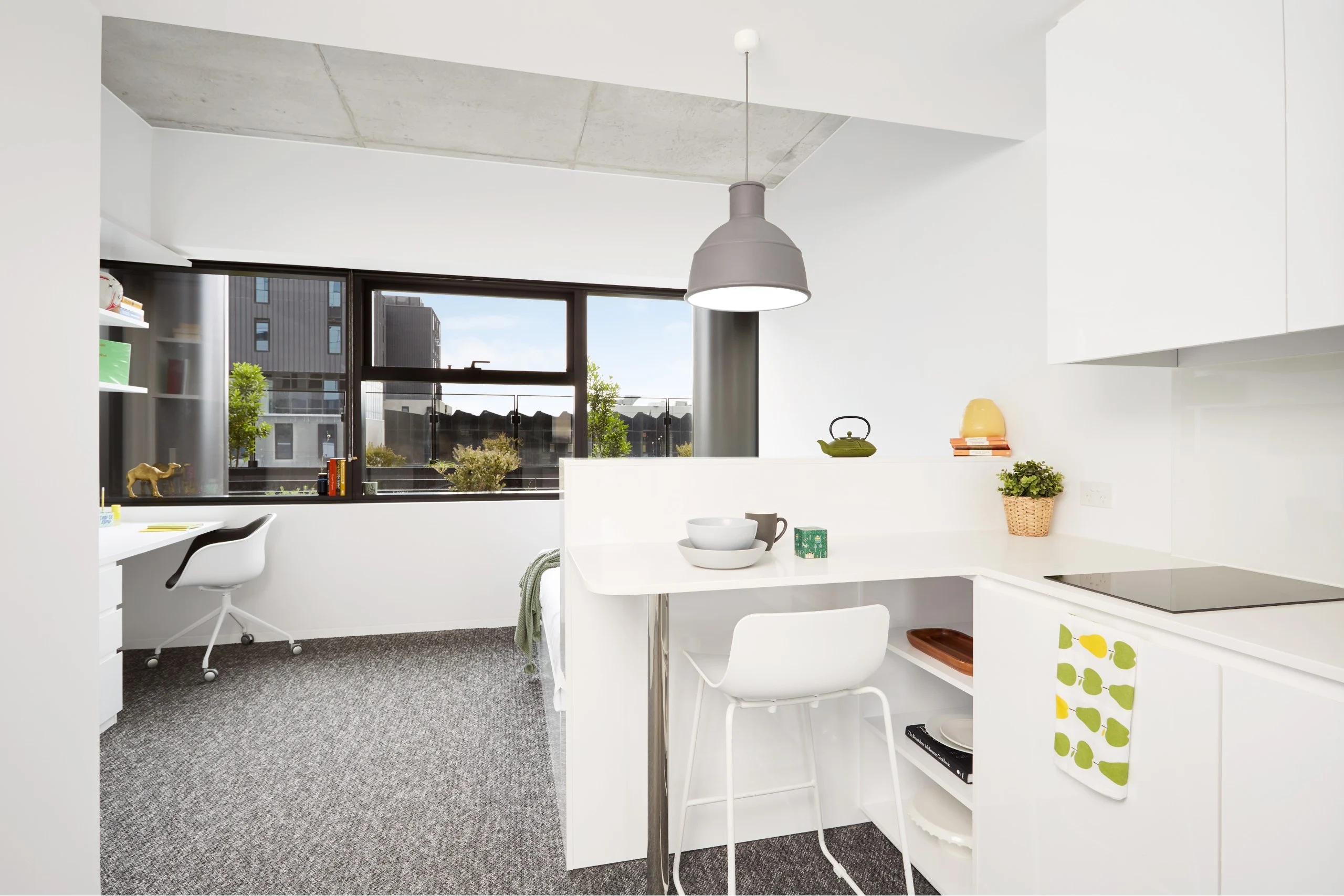 Signature Plus Studio Apartment (Queen Bed)