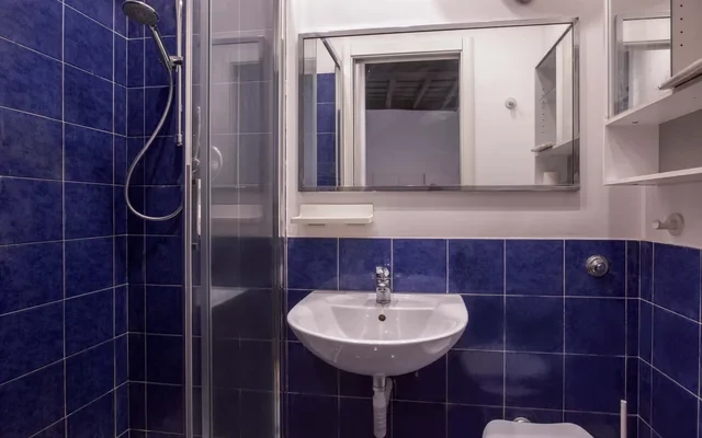 Apartment in Vicolo del Bologna, Roma for 35 m² 3