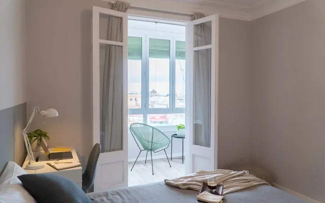 Aticco Living Plaza Pes de la Palla 3 B 2