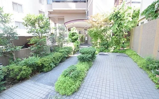 Asahi Plaza Tennoji Passage 206 0