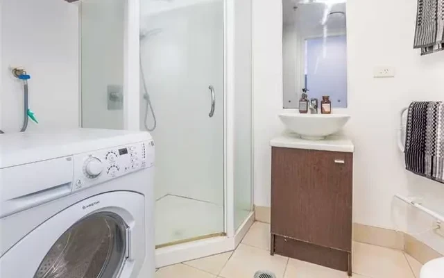 421 Queen Street - Auckland student accommodation - Room-1 at 316