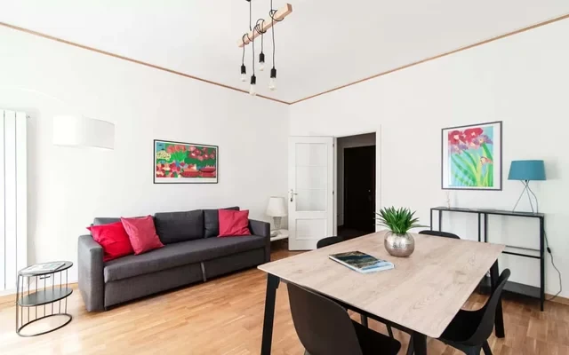 Apartment in Via Rezzonico 0