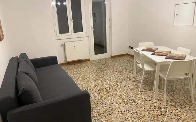 Apartment in Via Raffaello Sanzio, Novate Milanese for 70 m² with 1 bedrooms 2