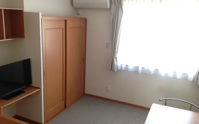 レオパレス良栄 4