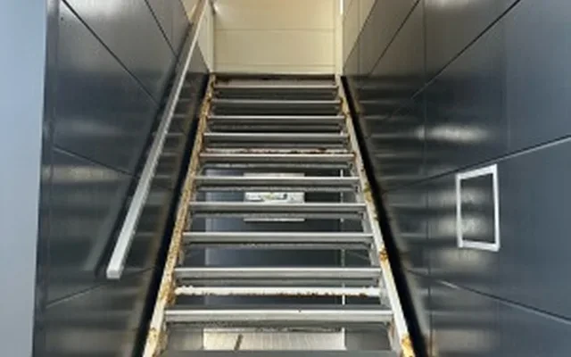 レオパレスエステート - 由利本荘市の学生向け宿泊施設 - 106号房间(带独立厨房)