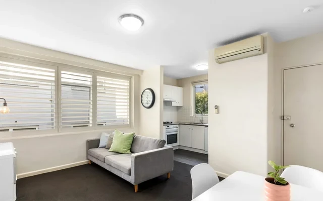53 Caroline Street, South Yarra 2