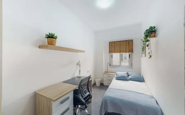 Av. Puerto 81, 5º puerta 39 (4H2B), R2R, VLC 1