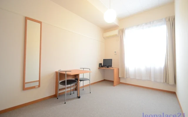 レオパレスｂｌｏｏｍ - 鎌倉市の学生向け宿泊施設 - 205号房间(带独立厨房)