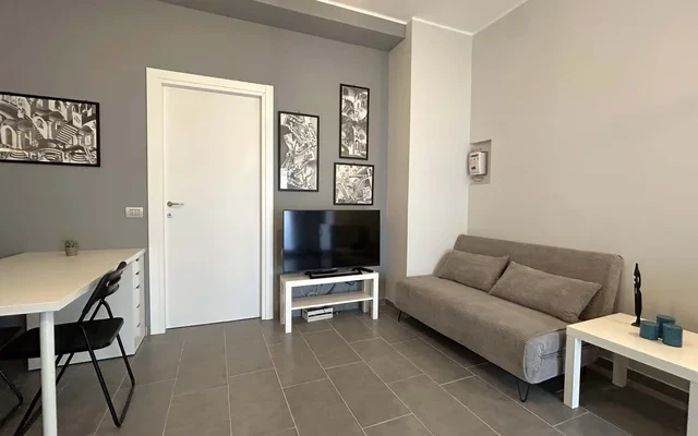 Appartamento in Via Antonio Tolomeo Trivulzio, Milano 0