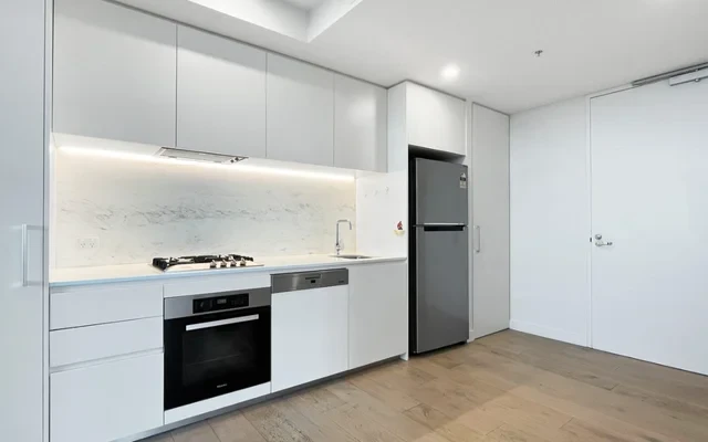 803 Dandenong Road 2