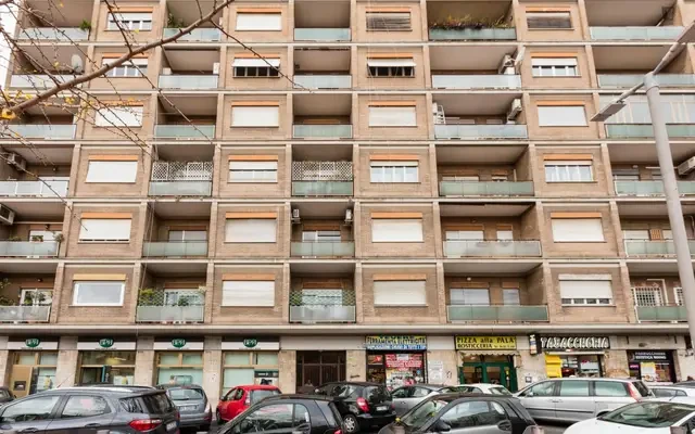 Welcoming double bedroom close to Università Roma TRE - Architettura 0