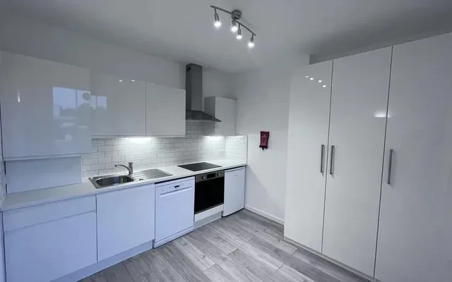 LH-Brondesbury Villas 4