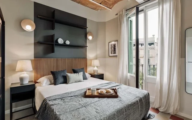 Andy - 2 bedrooms and office and balcony in Eixample Dreta 3