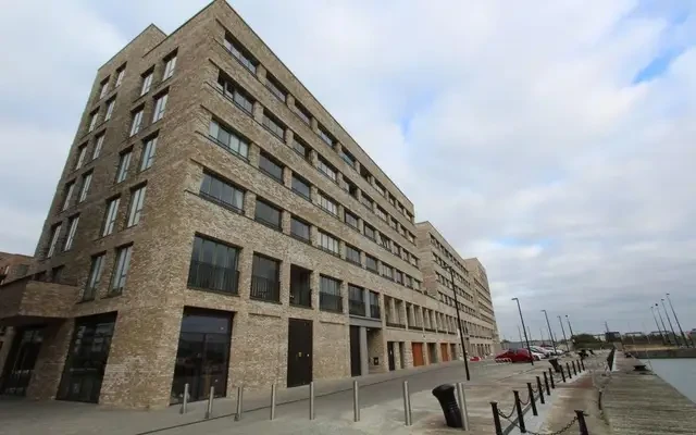 apartment near Morton Apartments,17 Lock Side Way 0