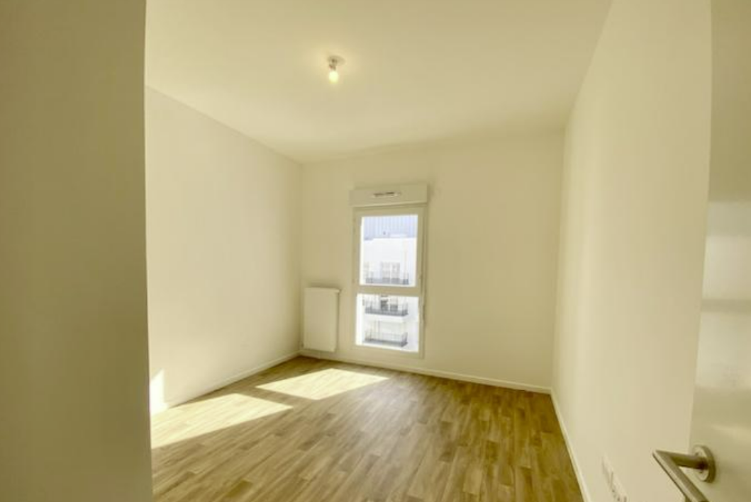 Cergy 95e·80m²·F4·AppartementNo furniture