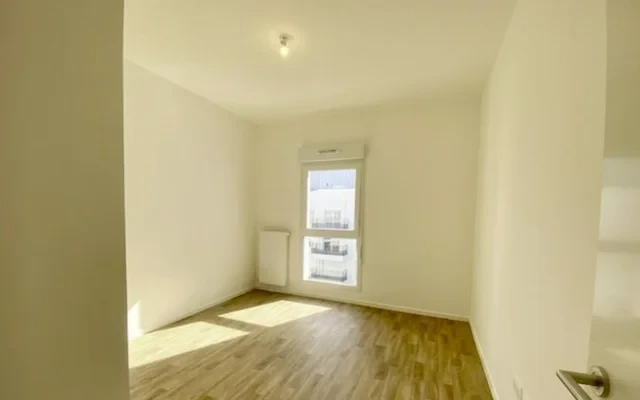 Cergy 95e·80m²·F4·AppartementNo furniture 0