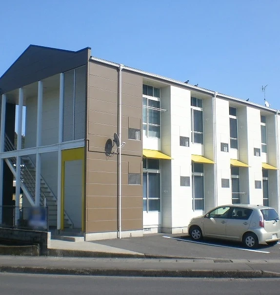 レオパレス中央