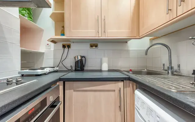 Westbourne Terrace, Bayswater, W2 1
