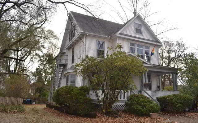 413 W Main Street - 1, Urbana, IL 61801 1