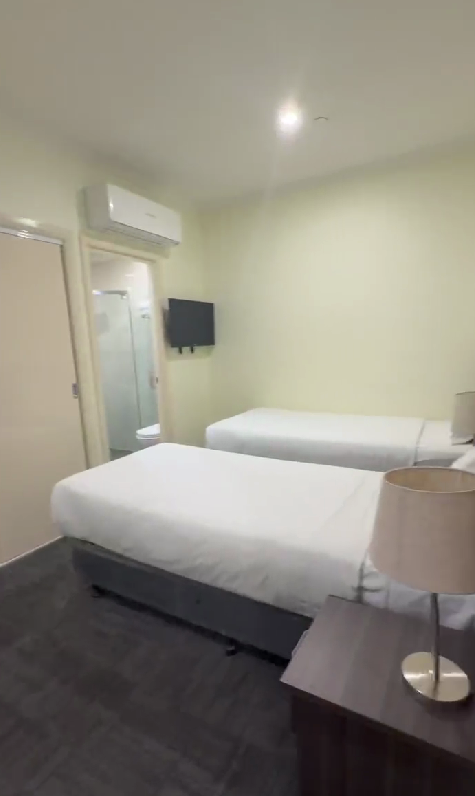Ibis Styles Kingsgate Hotel 3