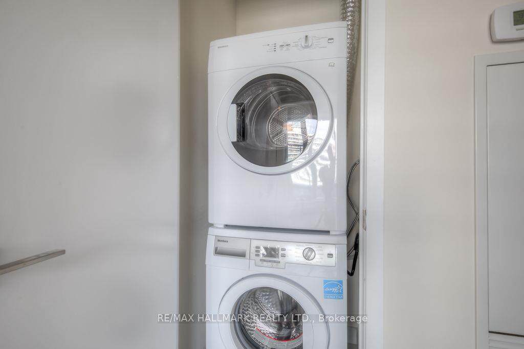 17 Dundonald Street #1503