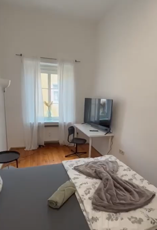 Shared Apartment near Jutastraße  5/4 0g, Munich