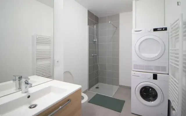 Cute 12 m² bedroom to rent in Villeurbanne - LYO31 3