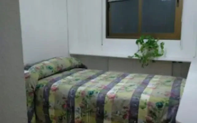 apartment near Calle Santiago de Compostela 3