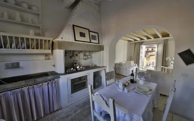 White Home 1