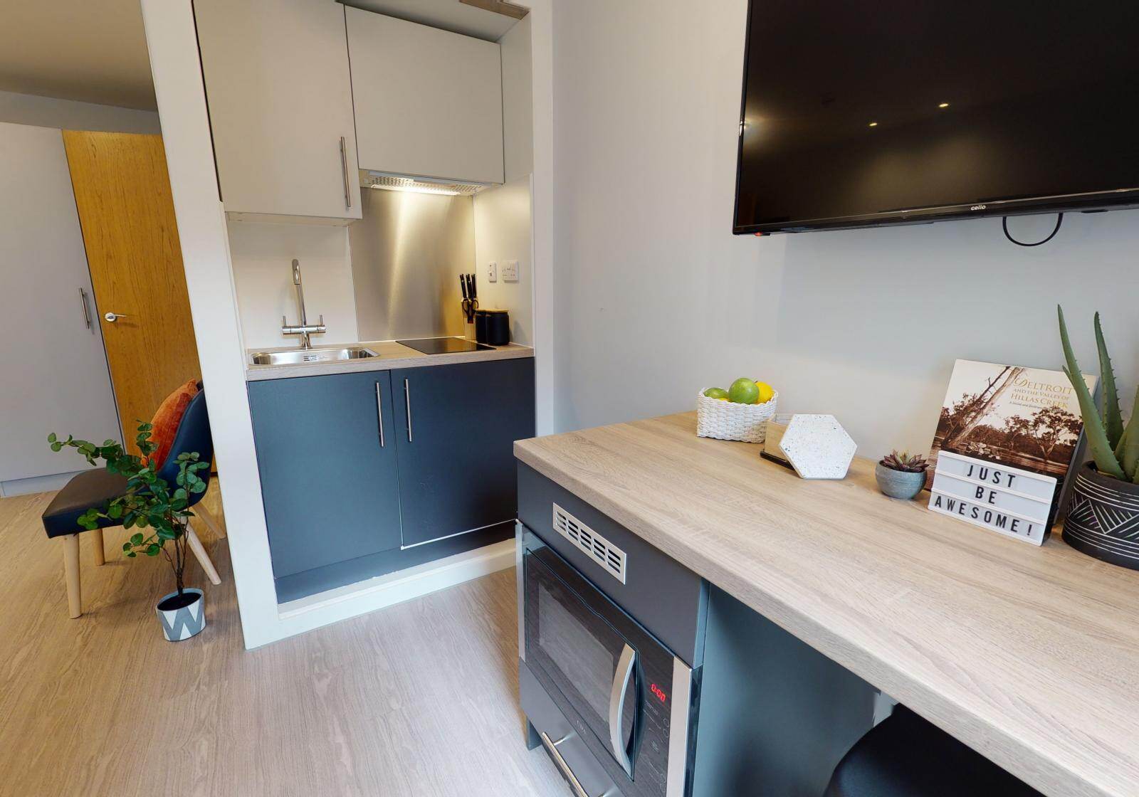iQ Magenta House photo 5
