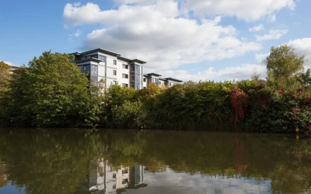 Waterside Court 1