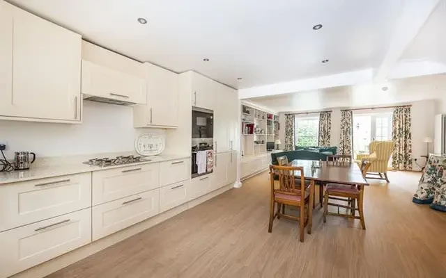 Beaufort Close, Putney Heath, London, SW15 3TL 4