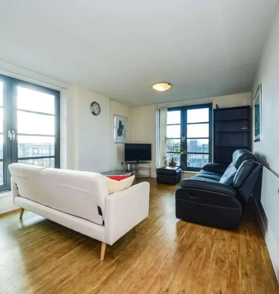 LH-590 Commercial Rd