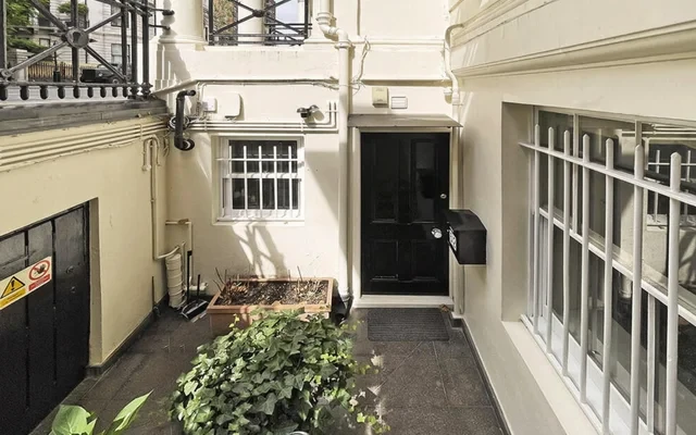 LH-Ennismore Gardens 3