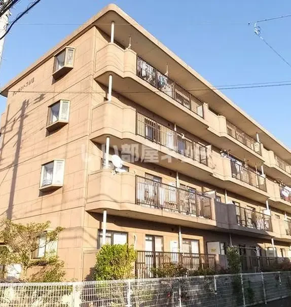 クレセントフジ B 4階