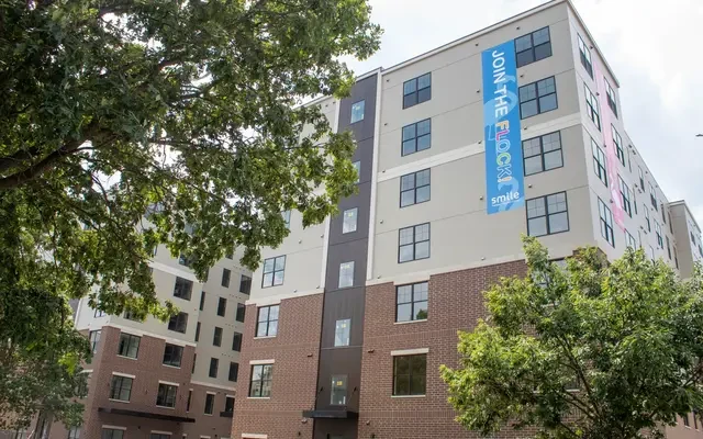 405 E Stoughton 1