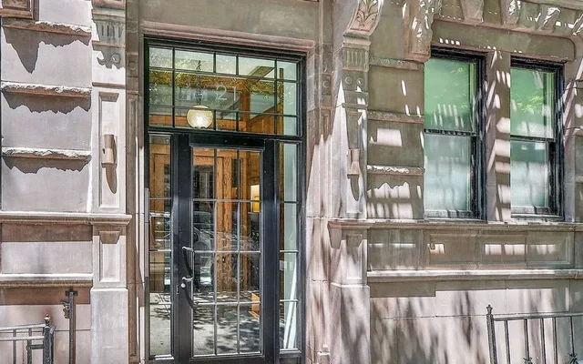 21 Grove Street 1