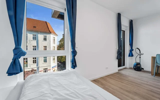 Fully furnished studio with balcony 0